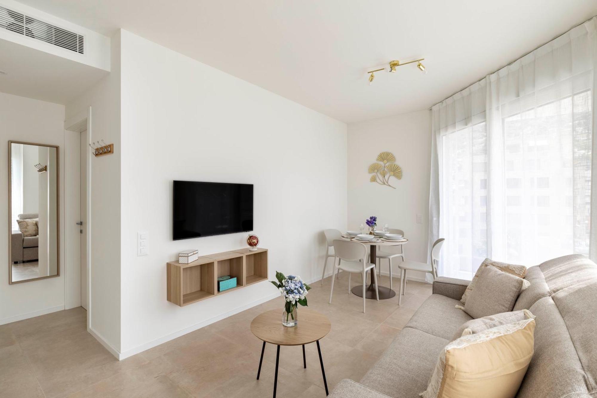 Regalia Suites - Free Parking Lugano Esterno foto